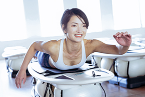 全身のトレーニングができるサーフィンの動き